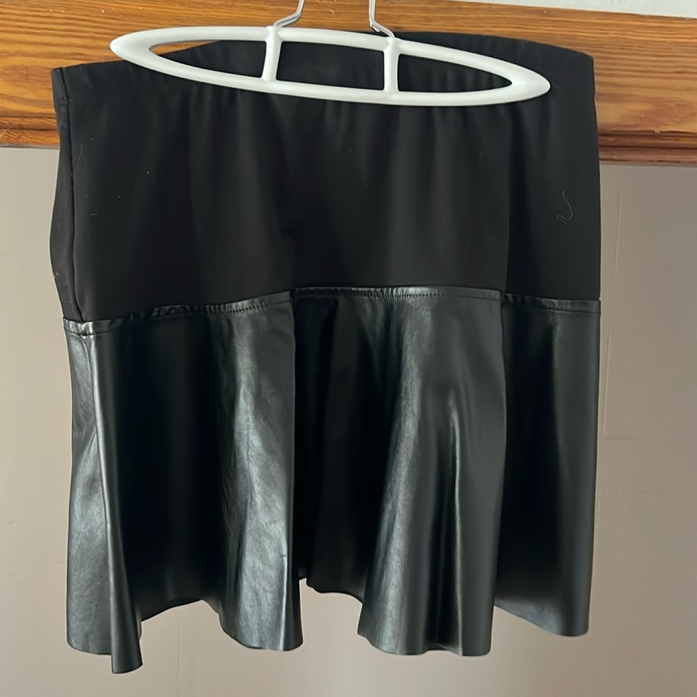Little black skirt